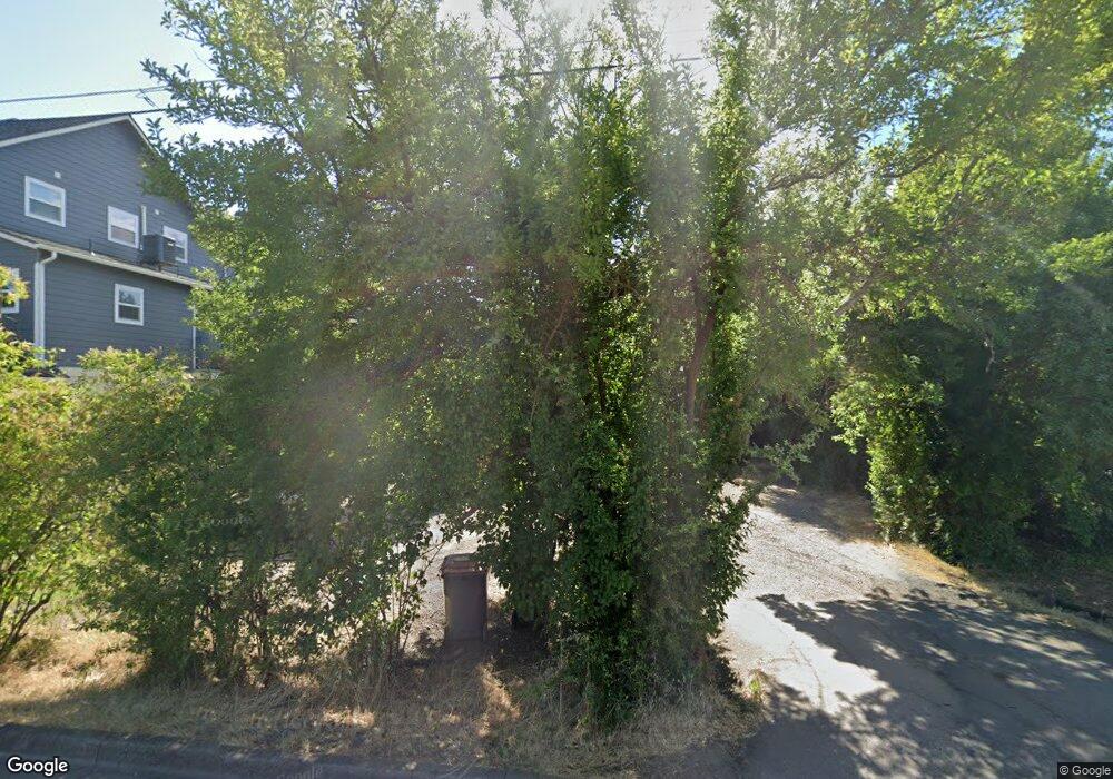 4497 Hamrick Rd, Central Point, OR 97502 - photo 1