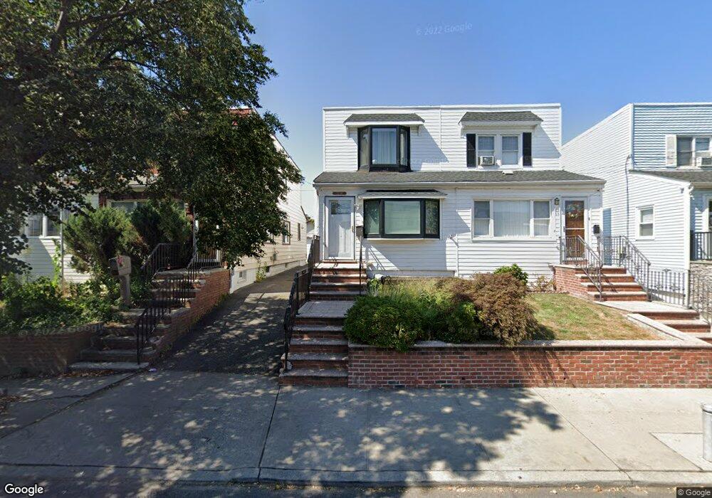 3218 201st St, Bayside, NY 11361 - photo 1