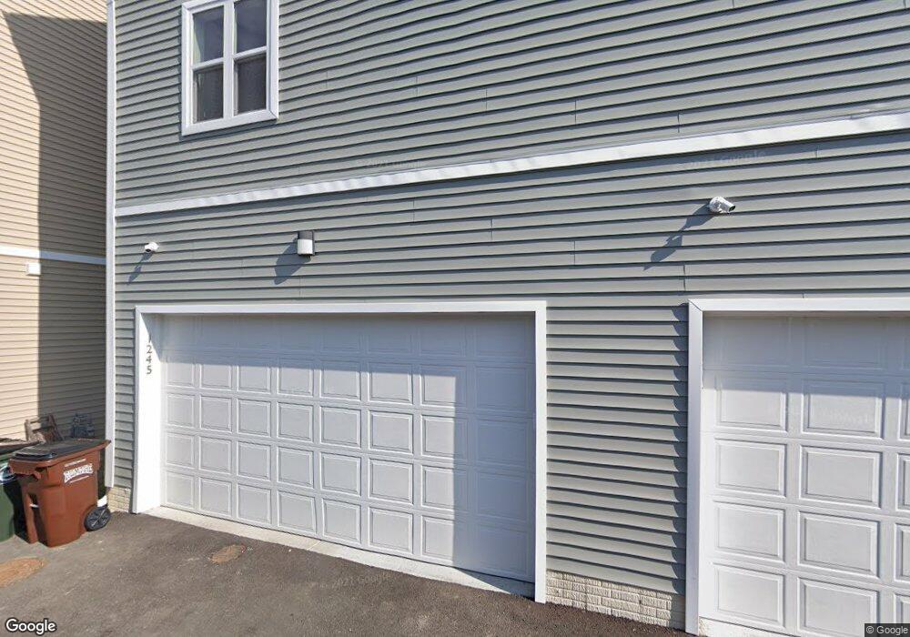 1245 Cromartie Ln, Columbus, OH 43201 - photo 1