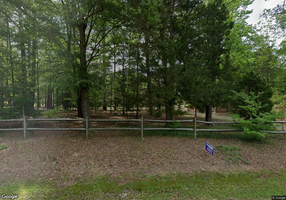 550 Ravenscroft Rd, Petersburg, VA 23805 - photo 1