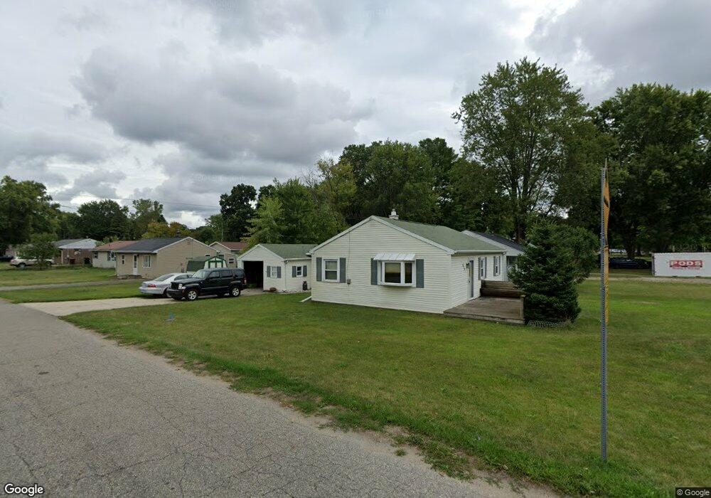618 Sawyer Rd, Lansing, MI 48911 - photo 1