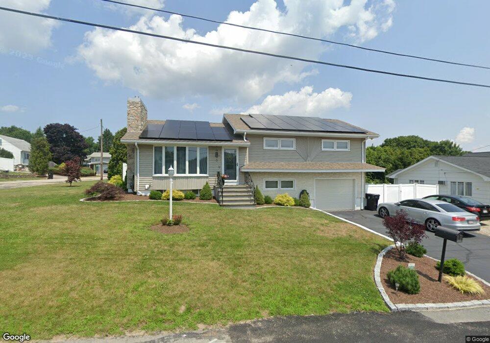 33 Aspin Ave, North Dartmouth, MA 02747 - photo 1