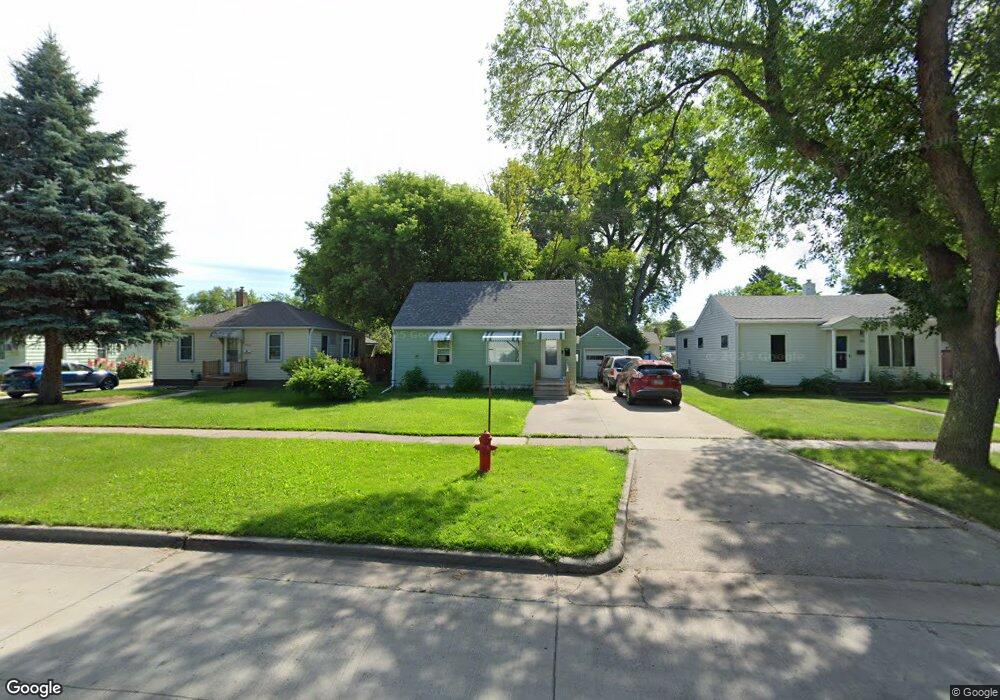 1526 14th St S, Fargo, ND 58103 - photo 1