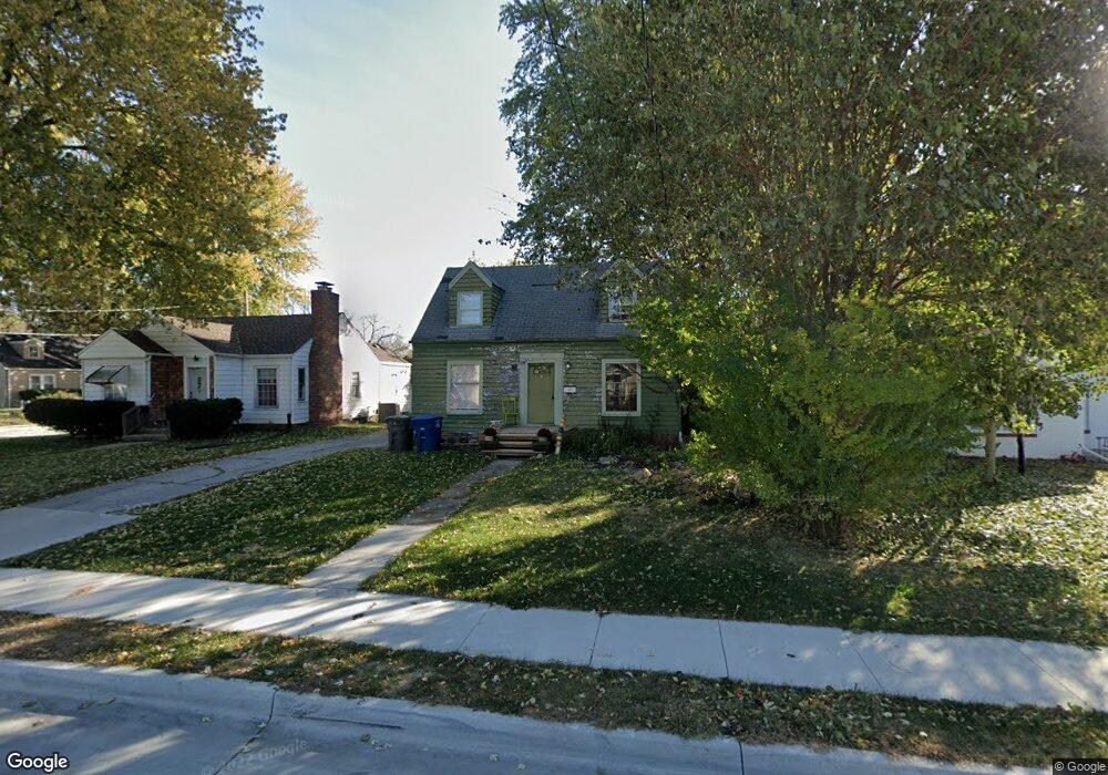 2417 47th St, Des Moines, IA 50310 - photo 1