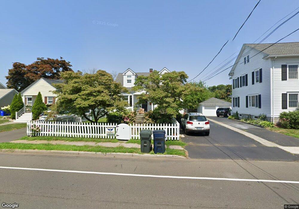 437 Reef Rd, Fairfield, CT 06824 - photo 1