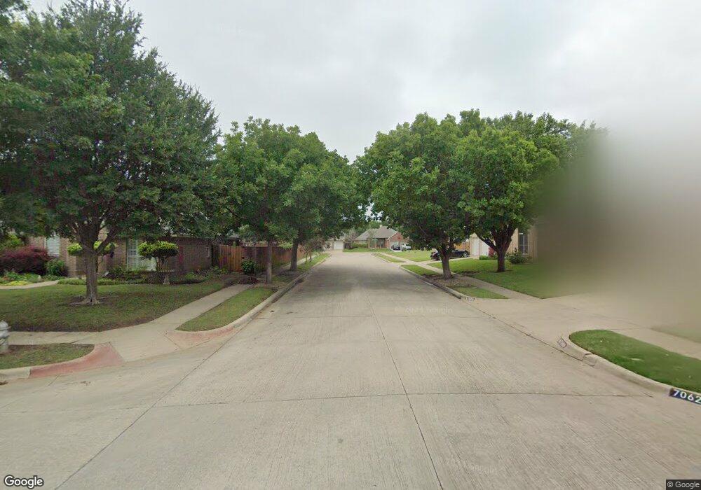 404 Buena Vista Dr, Fort Worth, TX 76137 - photo 1