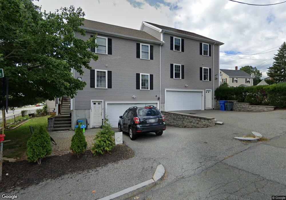 162 Massasoit St unit 2, Waltham, MA 02453 - photo 1