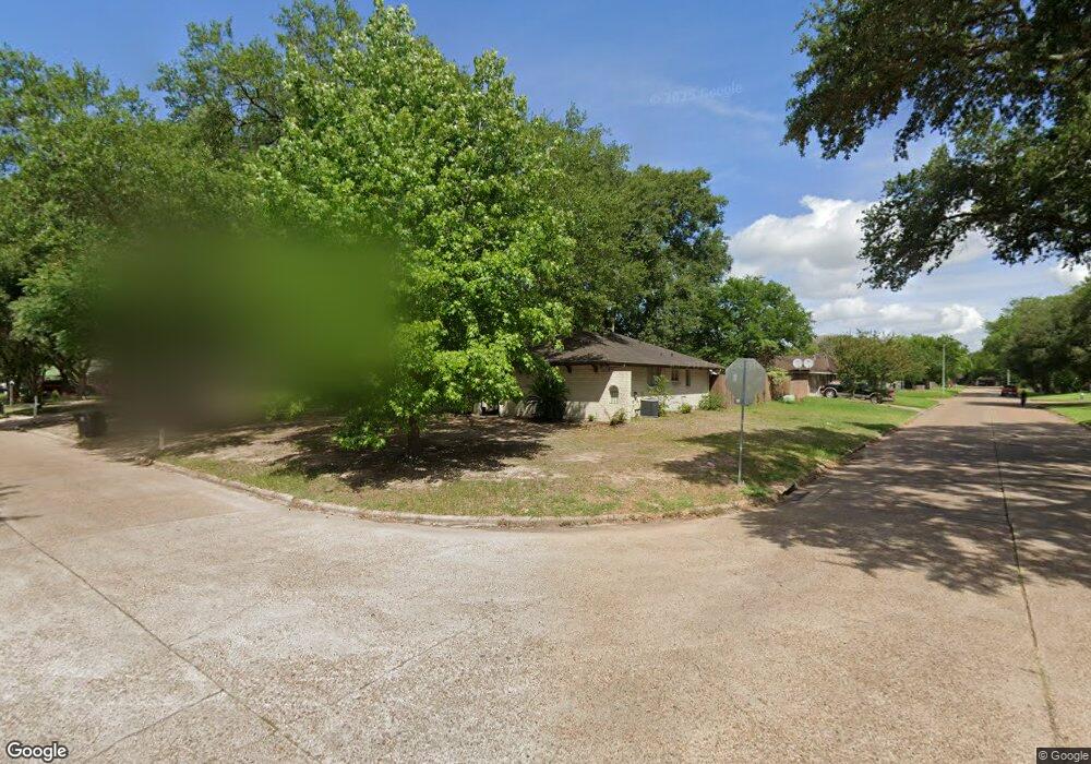 6402 Oaknut Dr, Houston, TX 77088 - photo 1