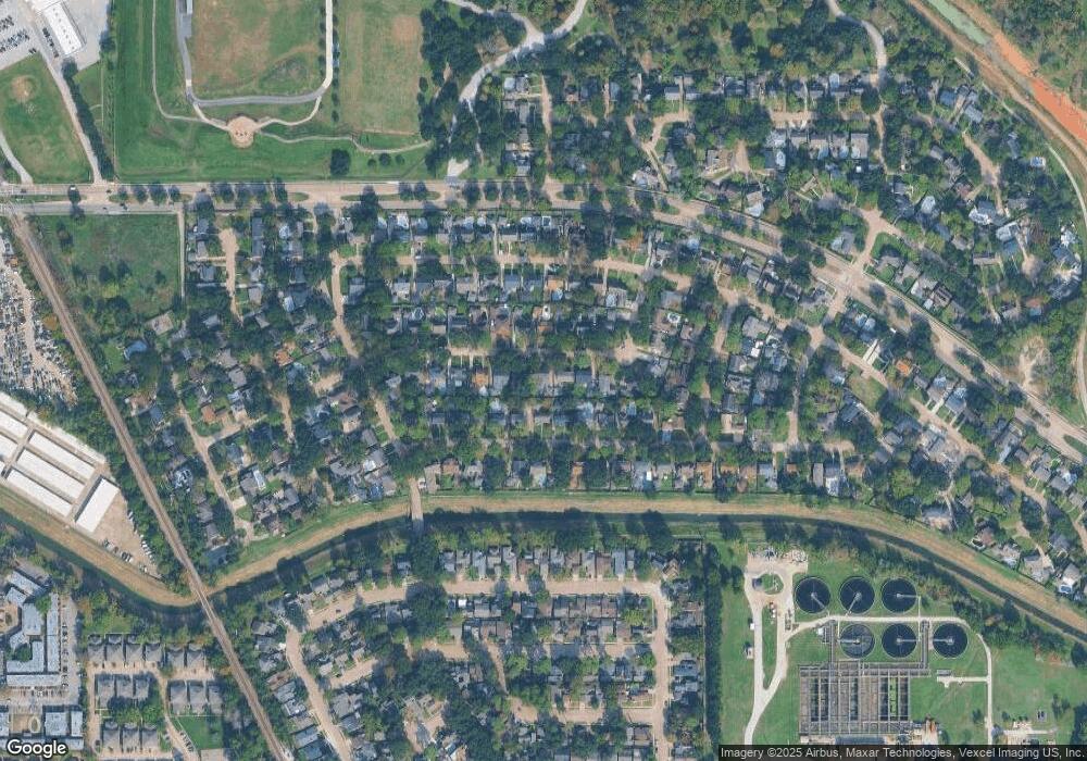 5035 Fallen Oaks Dr, Houston, TX 77091 - photo 1