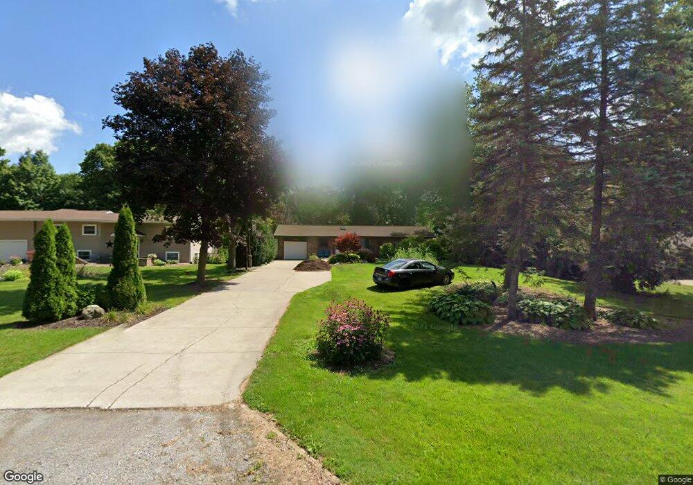 6139 Maple Rd, Frankenmuth, MI 48734 - photo 1