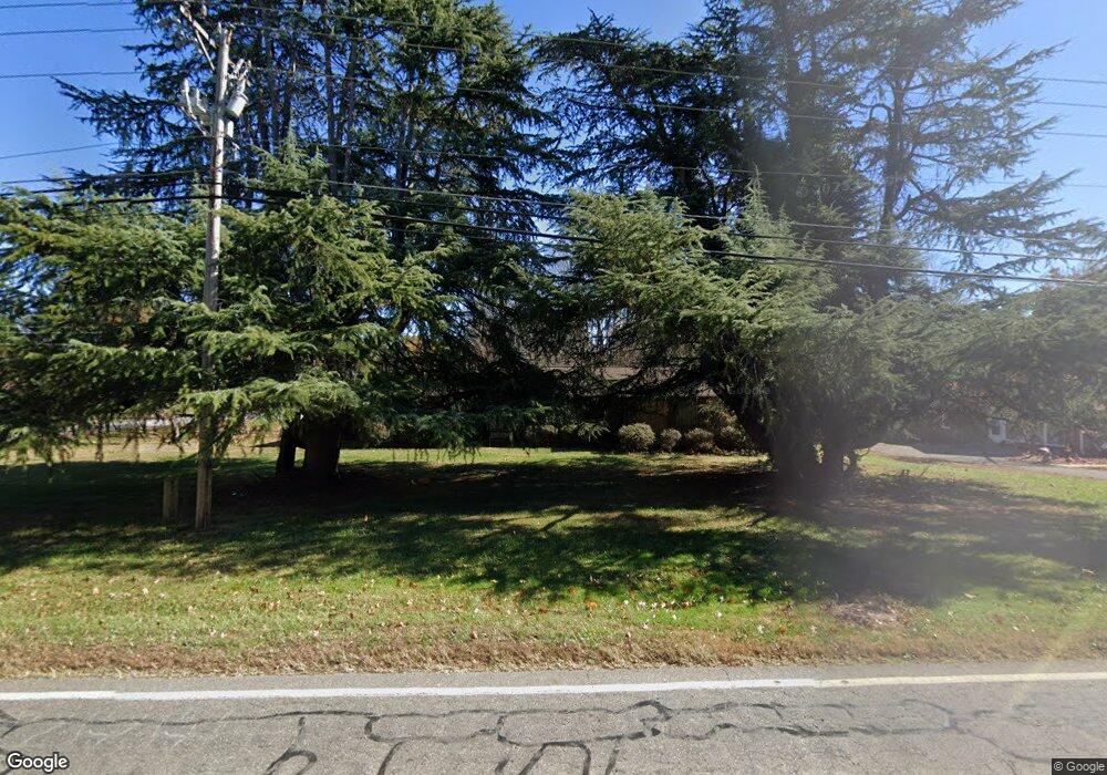 420 N Greenbriar Rd, Statesville, NC 28625 - photo 1