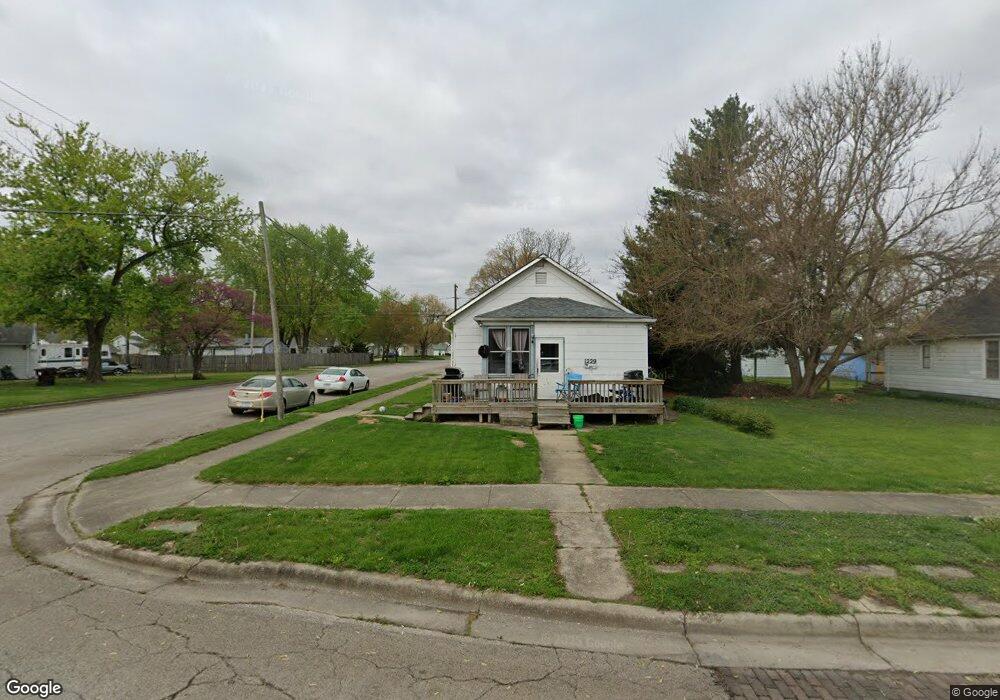 1229 Pekin St, Lincoln, IL 62656 - photo 1