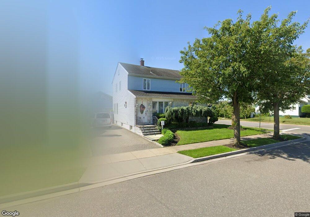 79 Dow Ave, Mineola, NY 11501 - photo 1