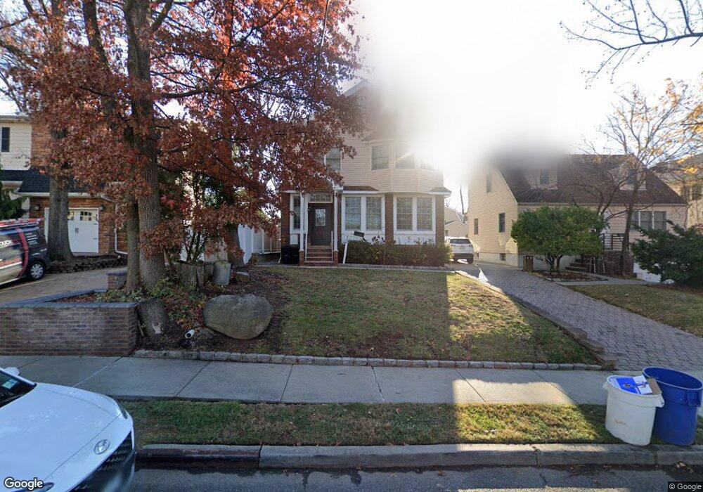 154 Edgegrove Ave, Staten Island, NY 10312 - photo 1