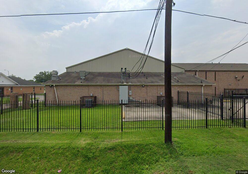 7720 Peachtree St, Houston, TX 77016 - photo 1