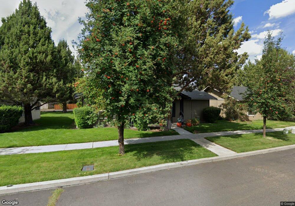 61177 Larkspur Loop, Bend, OR 97702 - photo 1