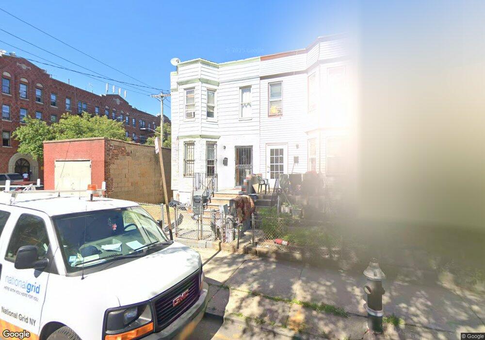 111 Lincoln Ave, Brooklyn, NY 11208 - photo 1