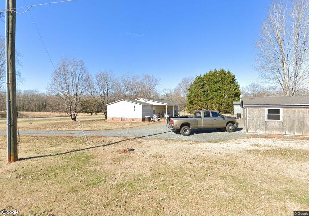 6086 Oakridge Rd, Clover, SC 29710 - photo 1
