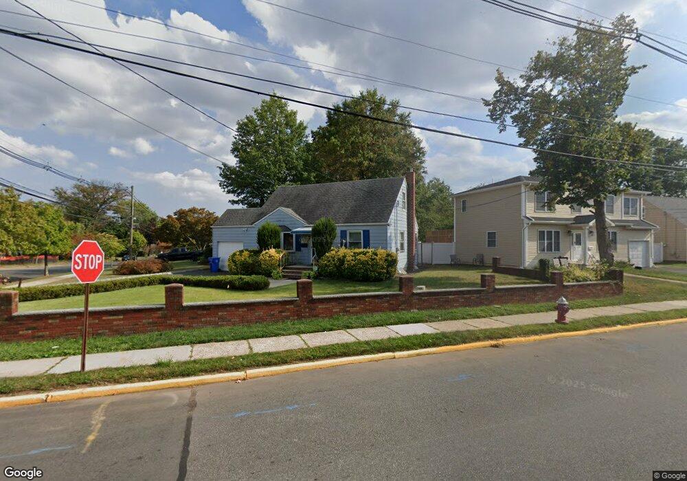 301 Edgewood Rd, Linden, NJ 07036 - photo 1