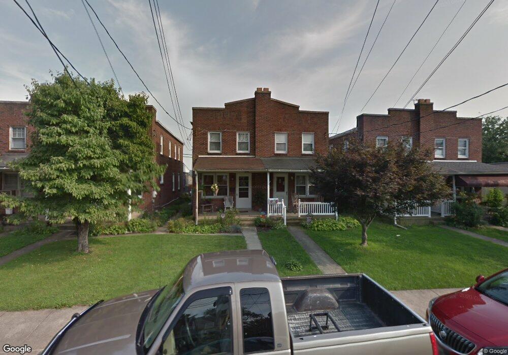 248 Locust St, New Holland, PA 17557 - photo 1