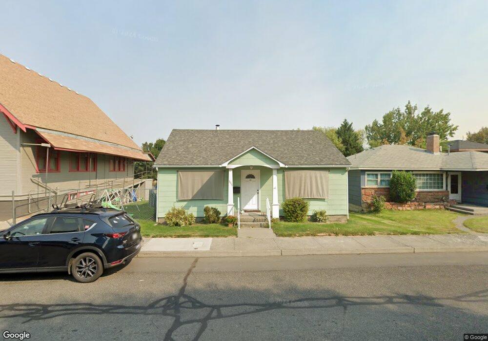 805 E 10th St, the Dalles, OR 97058 - photo 1