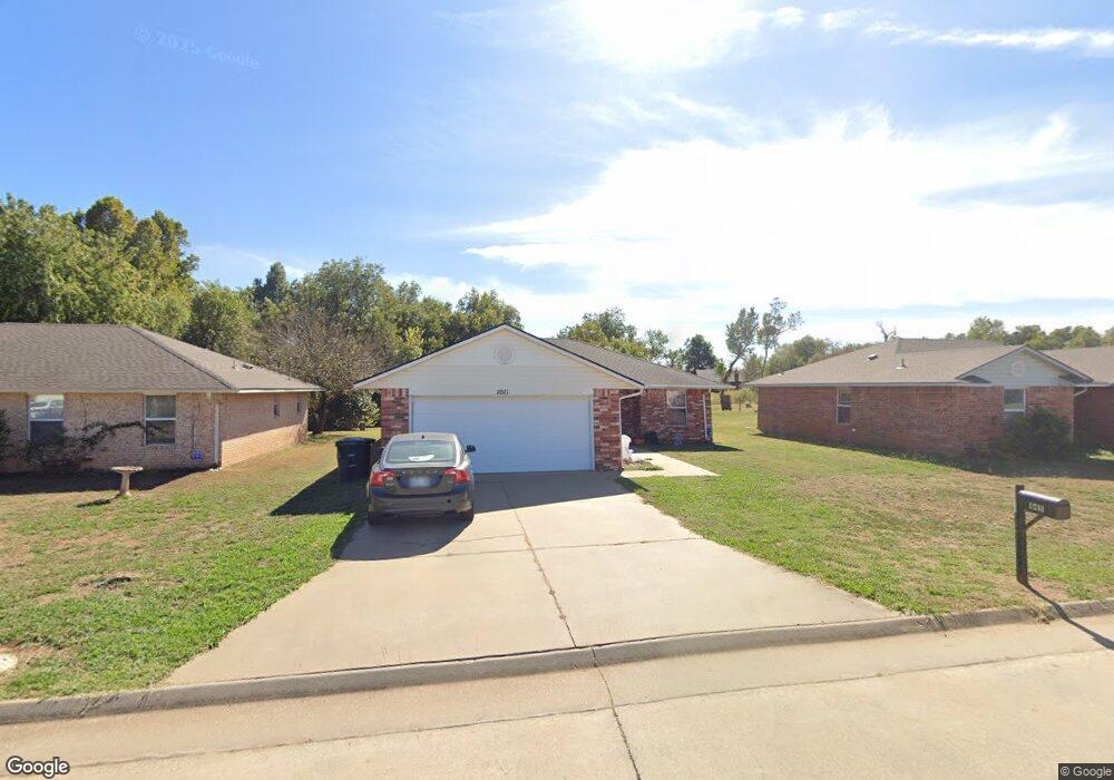 1011 Aspen Dr, Shawnee, OK 74804 - photo 1