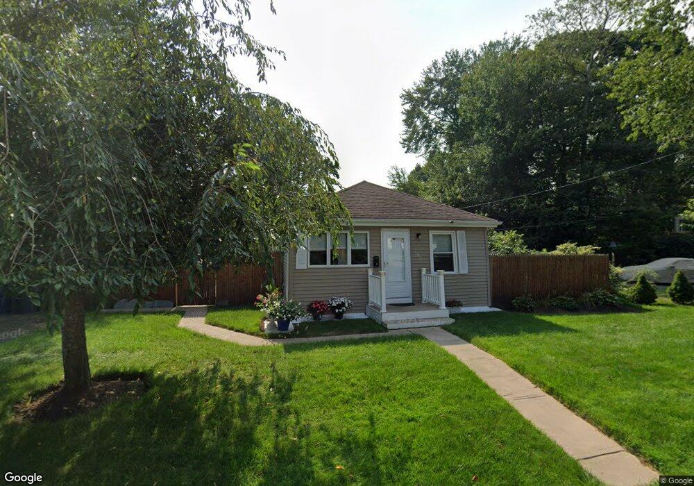 133 Ardway Ave, Warwick, RI 02889 - photo 1