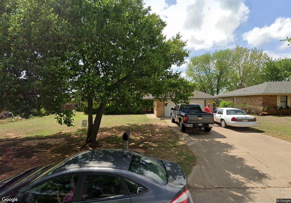 2009 Westbriar Rd, Duncan, OK 73533 - photo 1