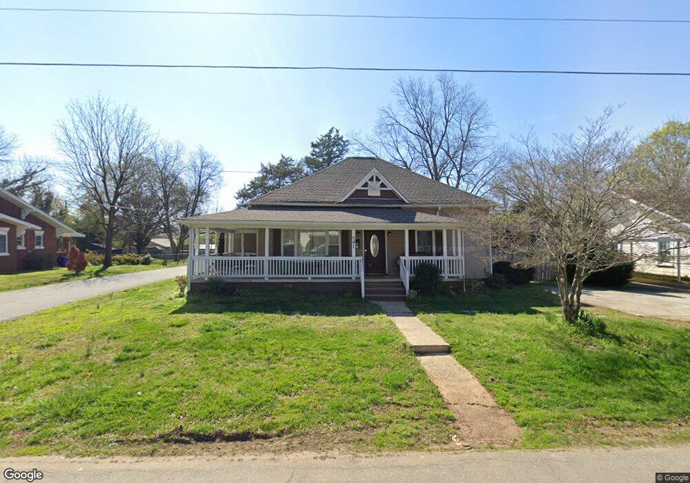 501 W 5th St, Siler City, NC 27344 - photo 1