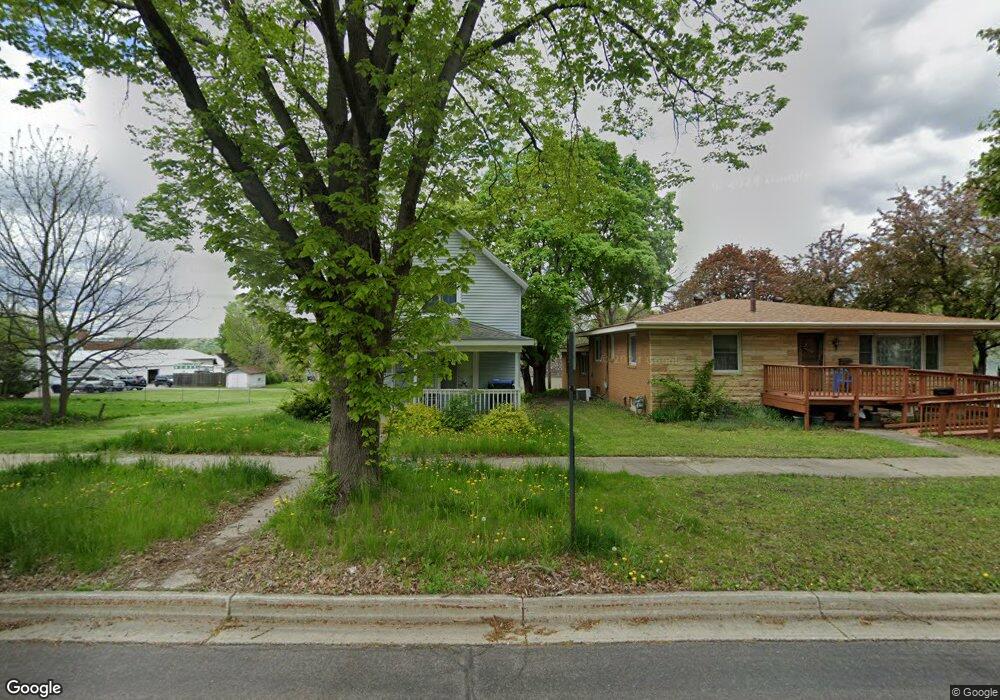 928 N 6th St, Mankato, MN 56001 - photo 1