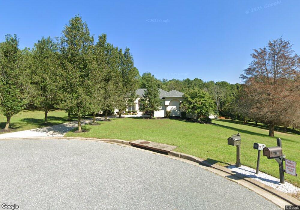 9 Spring Heath Ct, Windsor Mill, MD 21244 - photo 1