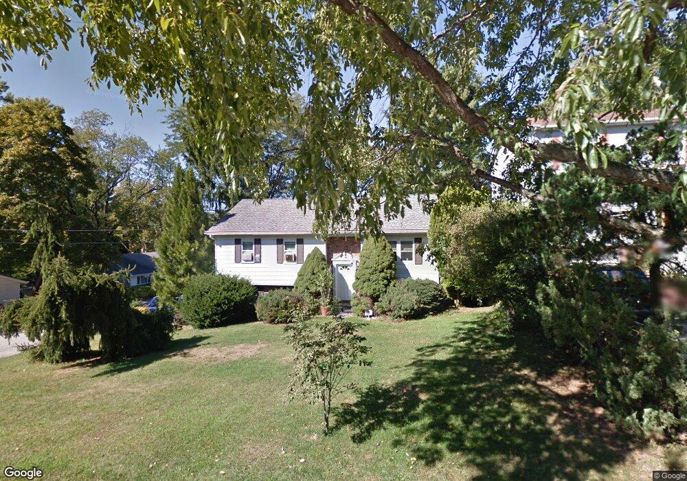 32 Lincoln Ave, Ossining, NY 10562 - photo 1