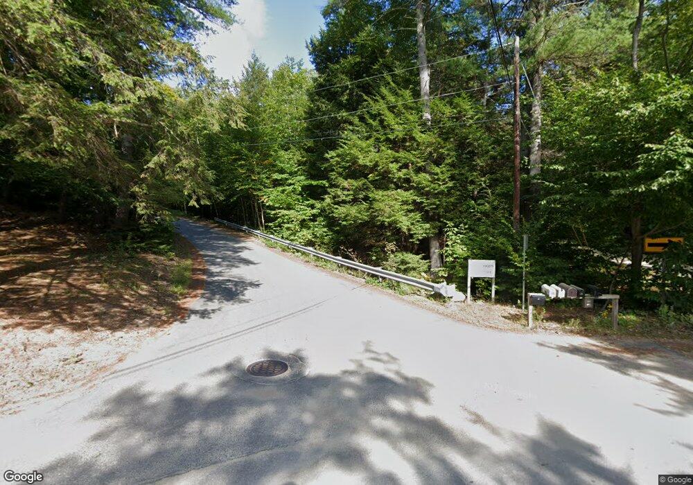 425 Brackett Rd, Sanbornville, NH 03872 - photo 1