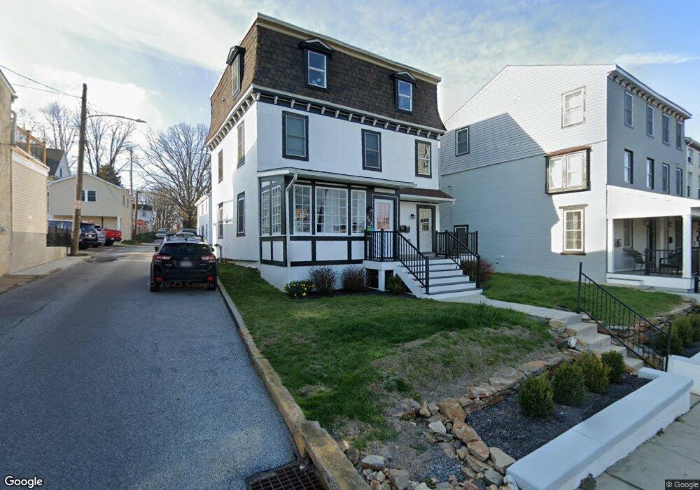 303 State St unit 1, Kennett Square, PA 19348 - photo 1