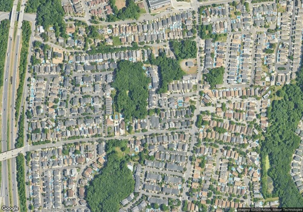 41 Sharrotts Ln, Staten Island, NY 10309 - photo 1