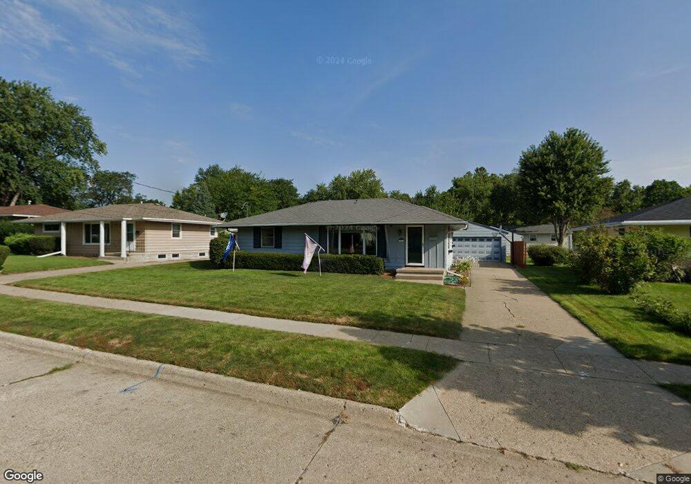 3411 Brinkwood Rd, Des Moines, IA 50310 - photo 1