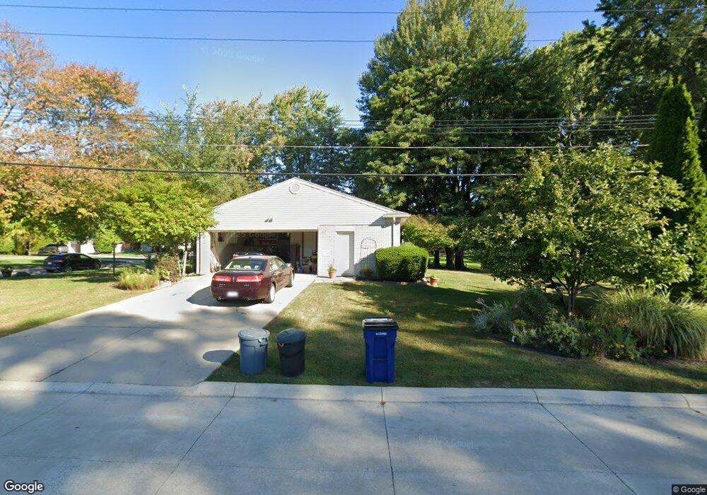 6937 Windham Ln, Bloomfield Hills, MI 48301 - photo 1