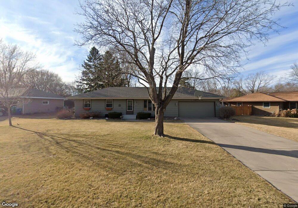 10063 Pilgrim Way, Maple Grove, MN 55369 - photo 1