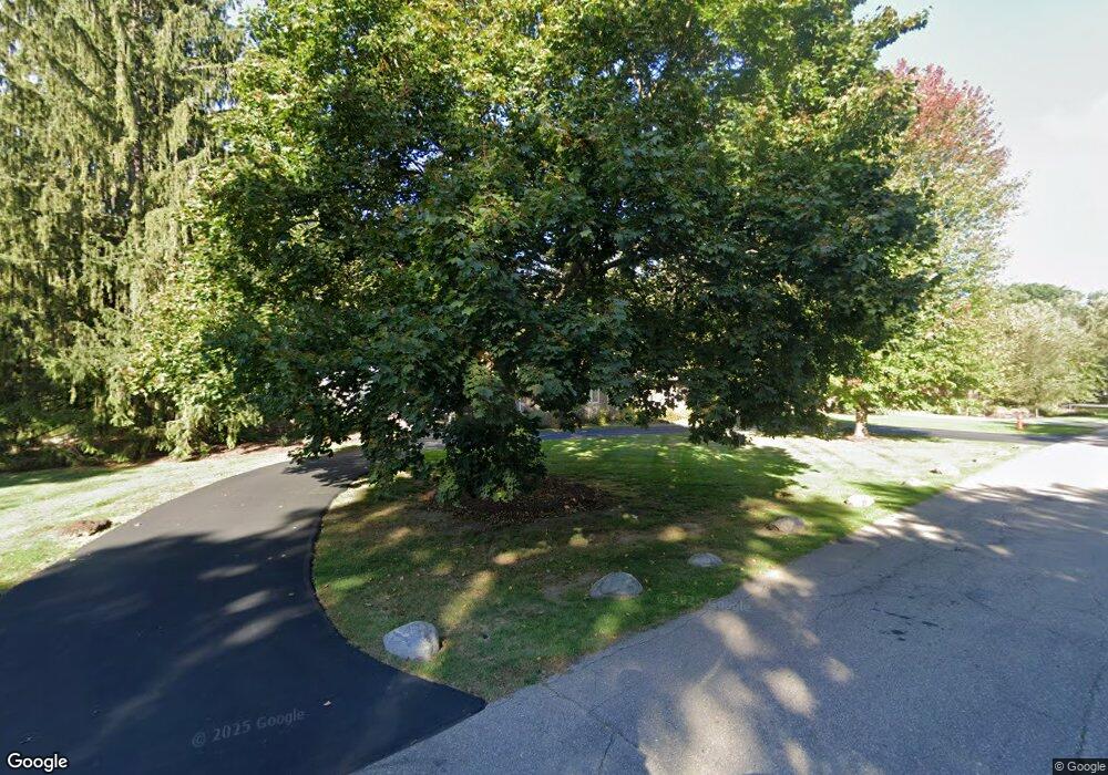 1170 Fox Chase Rd, Bloomfield Hills, MI 48301 - photo 1