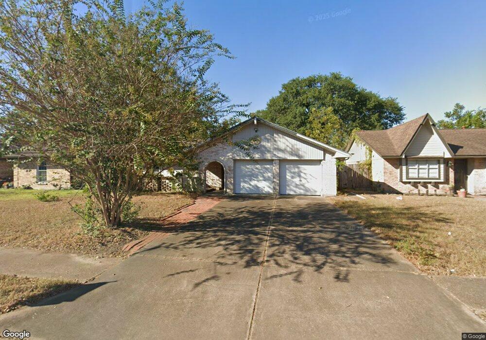 7242 Stonegate Dr, Houston, TX 77040 - photo 1