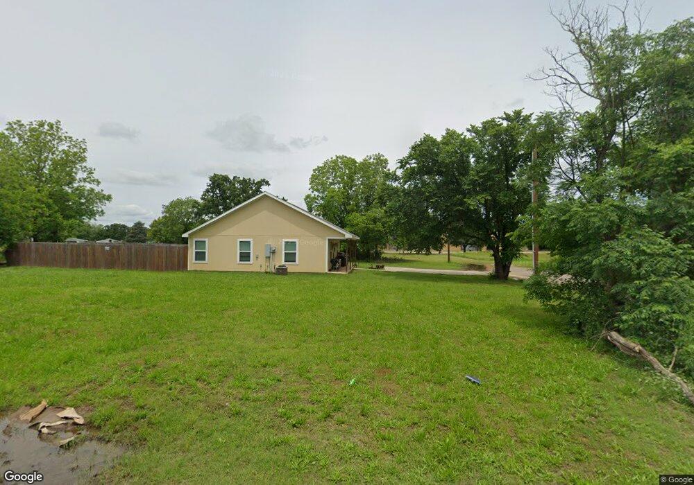 701 Dewey St, Cleburne, TX 76031 - photo 1