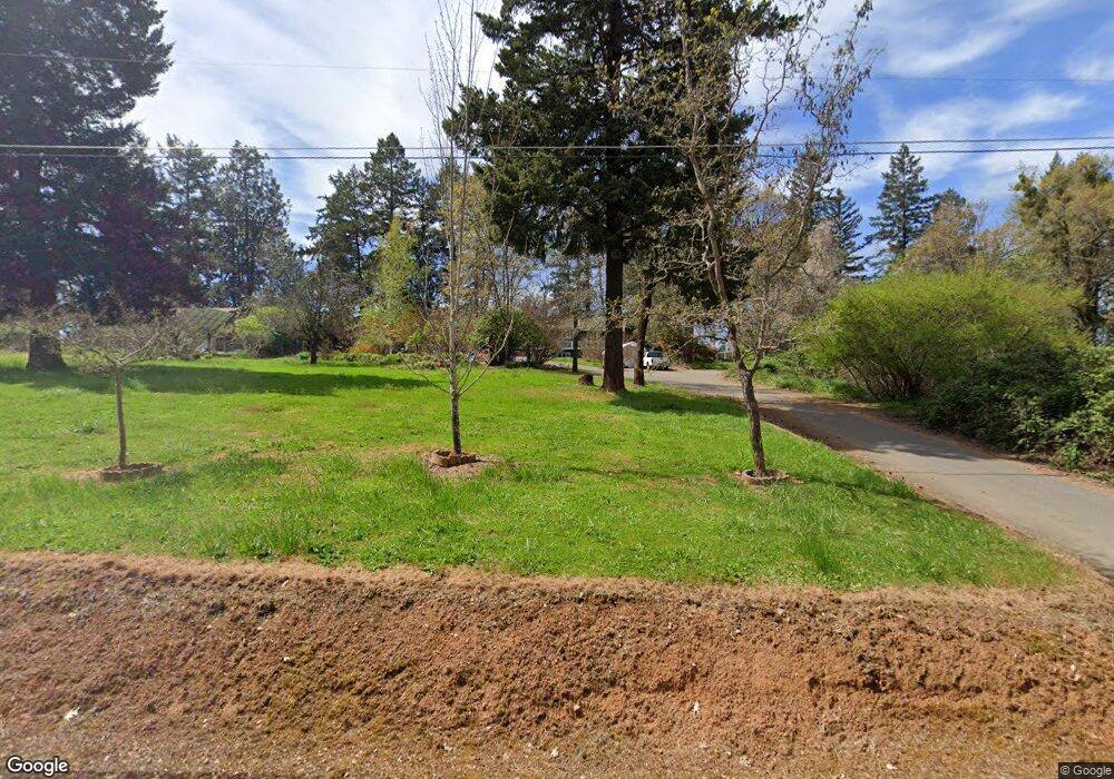 1980 Applegate Ave, Grants Pass, OR 97527 - photo 1