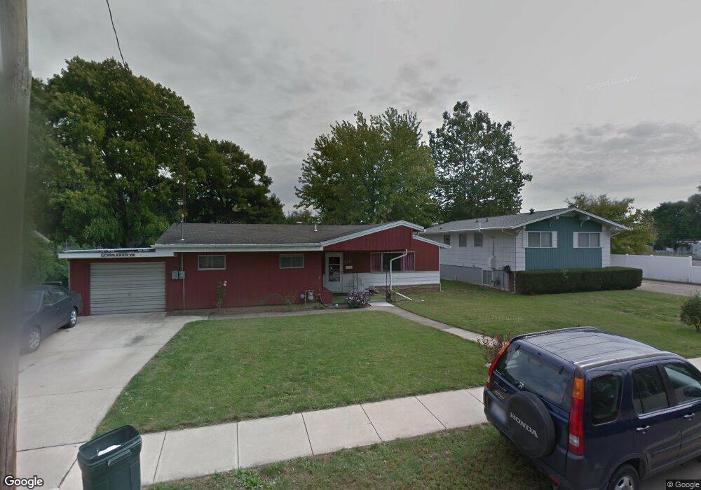 206 S 34th St, Mattoon, IL 61938 - photo 1