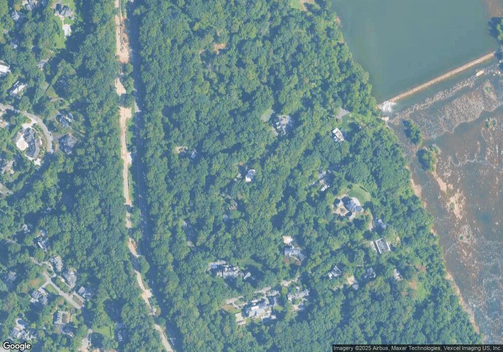 1129 Crest Ln, McLean, VA 22101 - photo 1