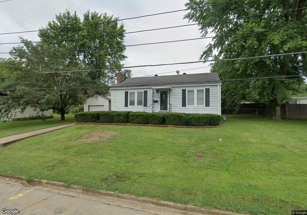 507 Virginia St, Farmington, MO 63640 - photo 1