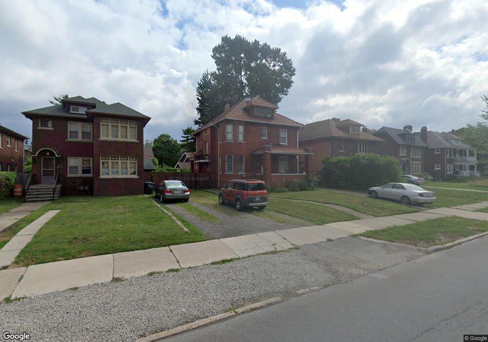 926 Alter Rd, Detroit, MI 48215 - photo 1