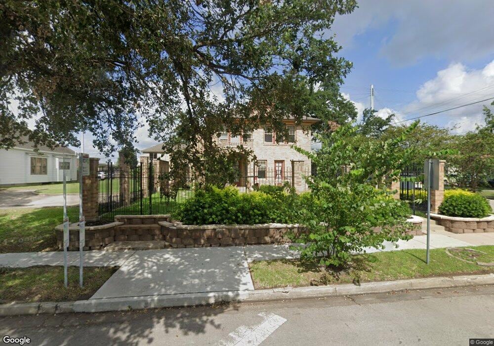 349 Heights Blvd, Houston, TX 77007 - photo 1
