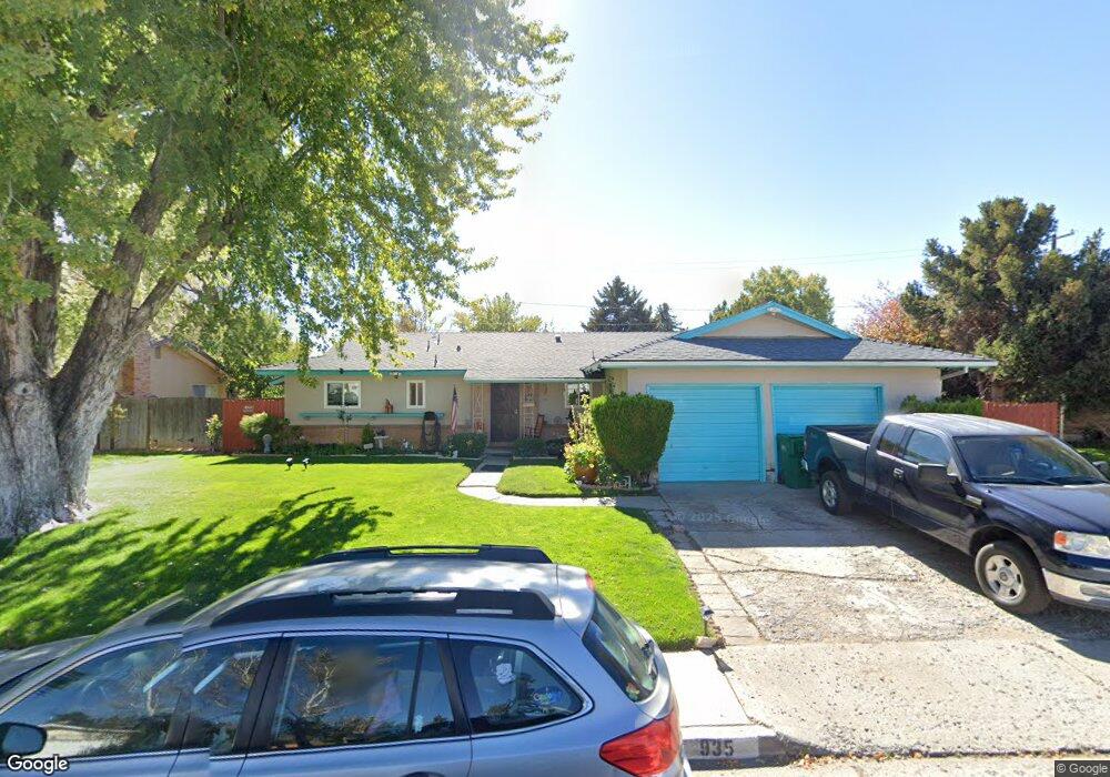 935 Arleen Way, Sparks, NV 89431 - photo 1