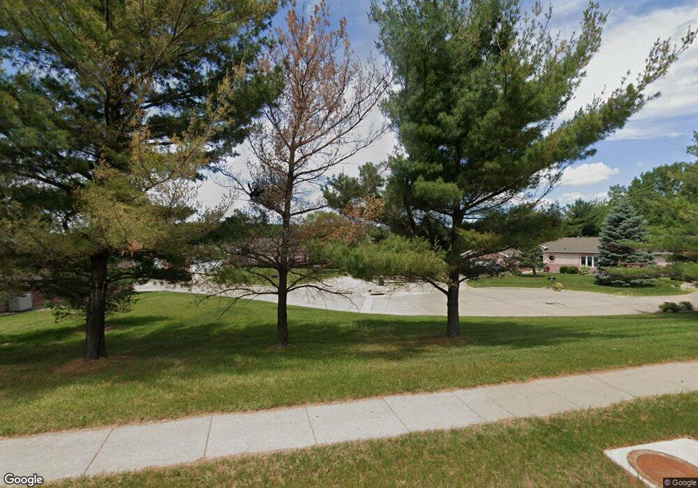 1719 W 18th St unit A, Cedar Falls, IA 50613 - photo 1