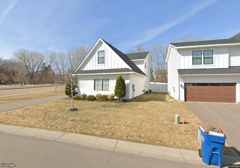 8698 Deerwood Ln N, Maple Grove, MN 55369 - photo 1